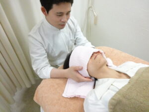 交通事故によるむちうち、腰痛ならなかのう鍼灸接骨院にお任せください